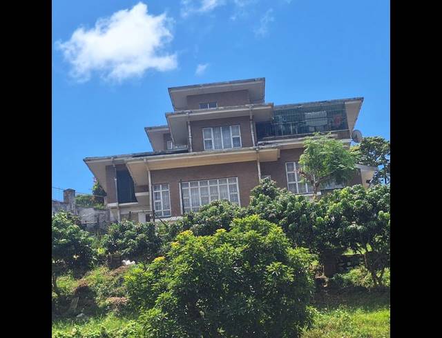 6 BEDROOM HOUSE FOR SALE IN RESERVOIR HILLS